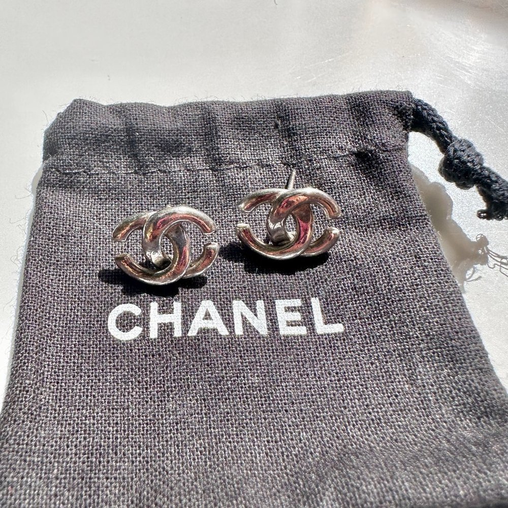 Silver CHANEL Interlocking CC Logo Stud Earrings (Stamped, Authentic, Dust Bag)